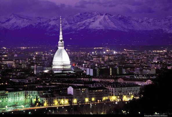 Thành phố Torino, thủ đô cà phê và sô-cô-la của Ý.